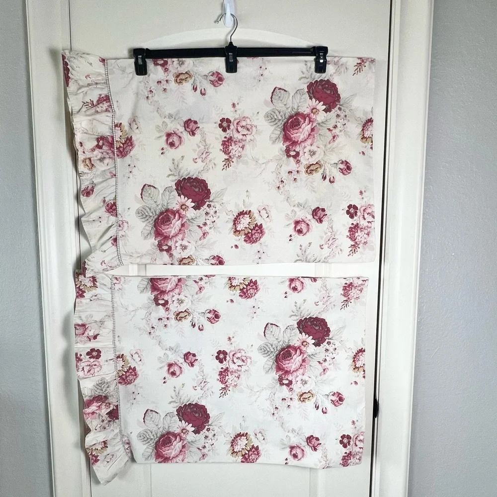 Waverly Norfolk Rose Standard Ruffle Pillowcases Set of 2 Vintage Cottagecore
